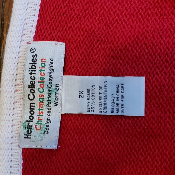 Heirloom Collectibles Christmas Sweater. - Picture 4 of 4